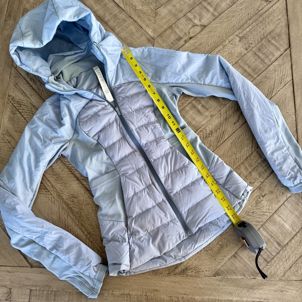 Lululemon Down For It All Jacket 💜 Rare Blue/Purple - Size 4 / Small - Picture 8 of 8